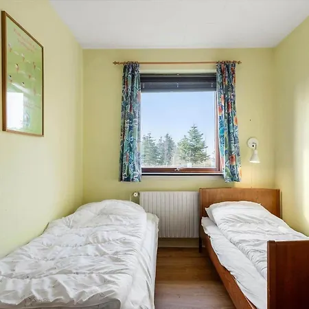 4035-borre-bogebjergvej-15 Borre